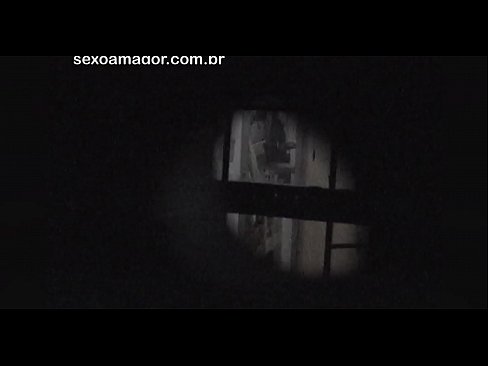 ❤️ Sarışın, içi boş tuğlaların arkasına gizlenmiş bir mahalle röntgencisi tarafından gizlice videoya alınır ☑ Porno videosu bize %tr.milf300com.ru ❌️❤